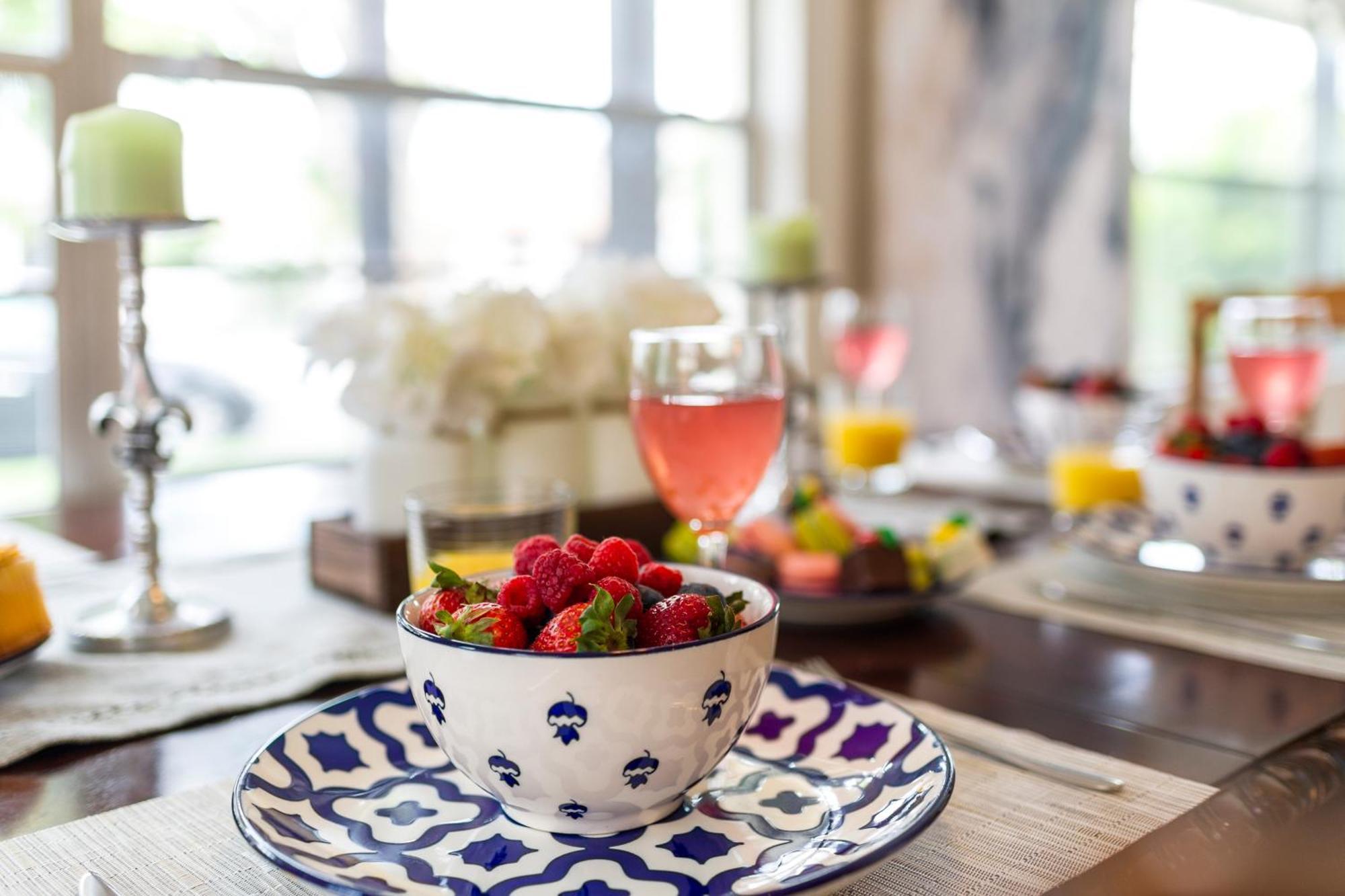 Chic Downtown Vacation Home And Guest Home غرب شاطئ بالم المظهر الخارجي الصورة