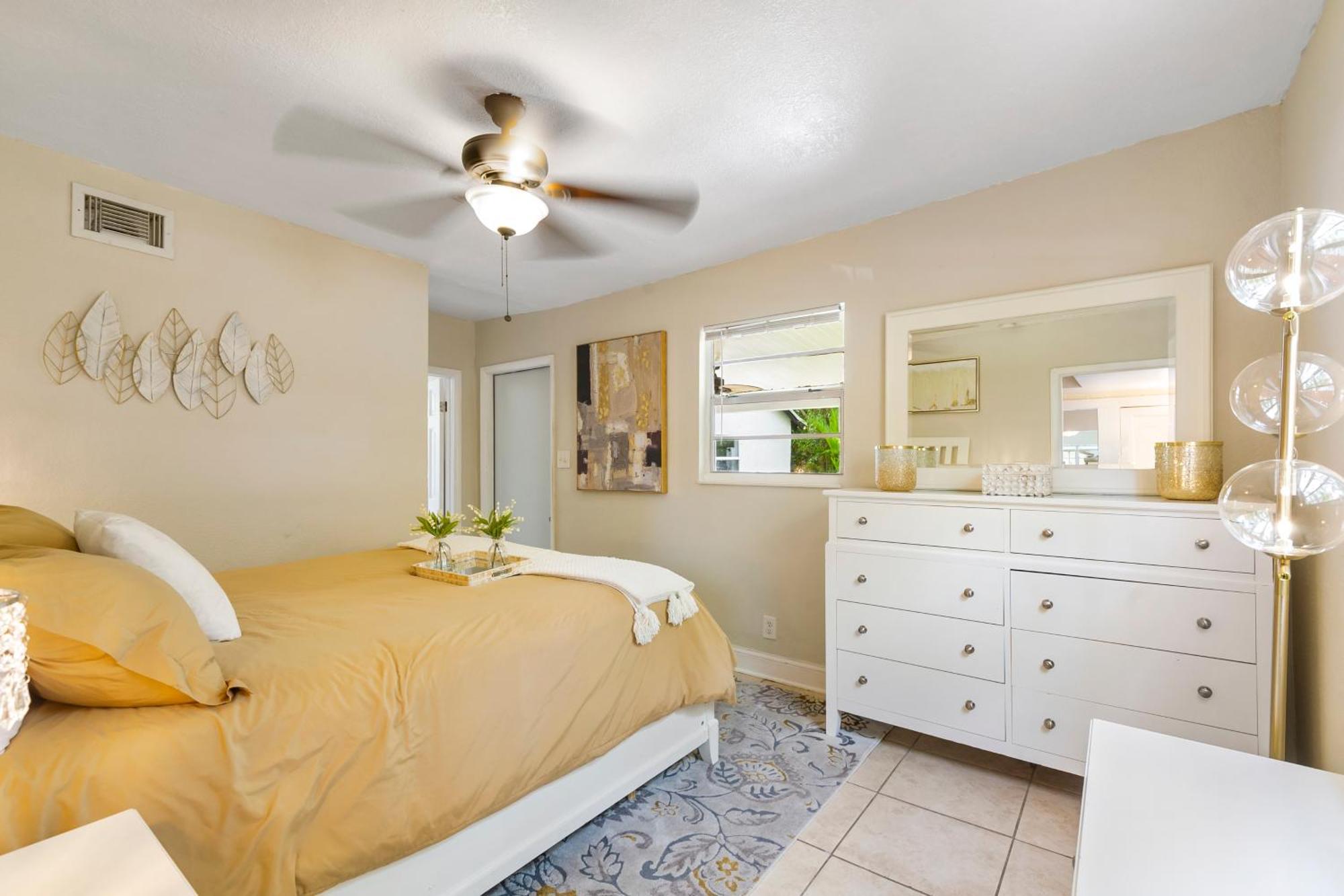 Chic Downtown Vacation Home And Guest Home غرب شاطئ بالم المظهر الخارجي الصورة